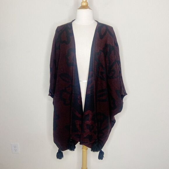 Cleobella Fringe Trim Burgundy Floral Poncho Wrap Cardigan O/S - Picture 3 of 14